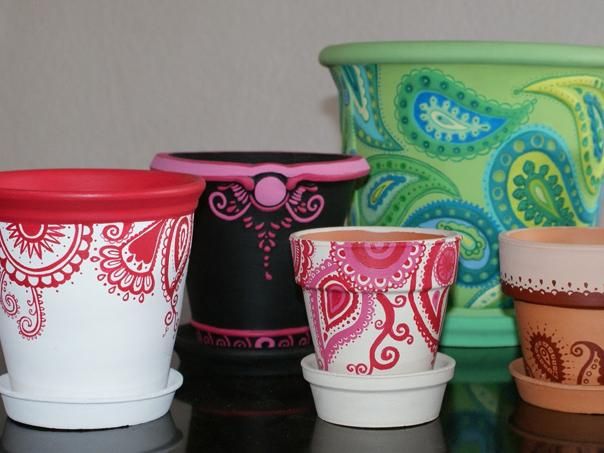 Mini macetas con diseños bonitos