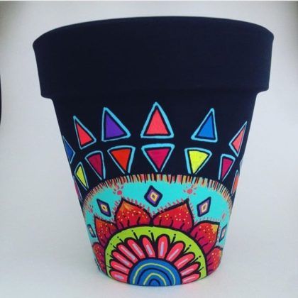 Mini maceta con diseño colorido