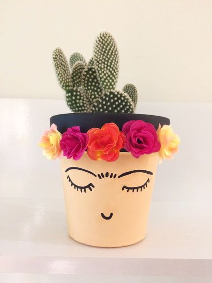 Mini maceta de Frida Kahlo
